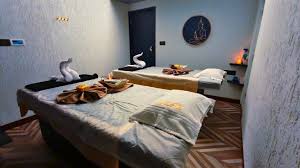 Spa in Dwarka massage room